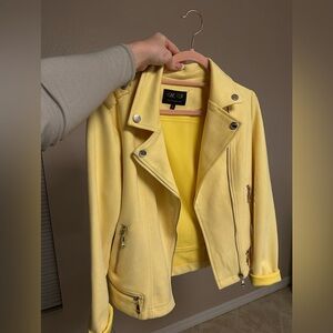 Yellow jacket